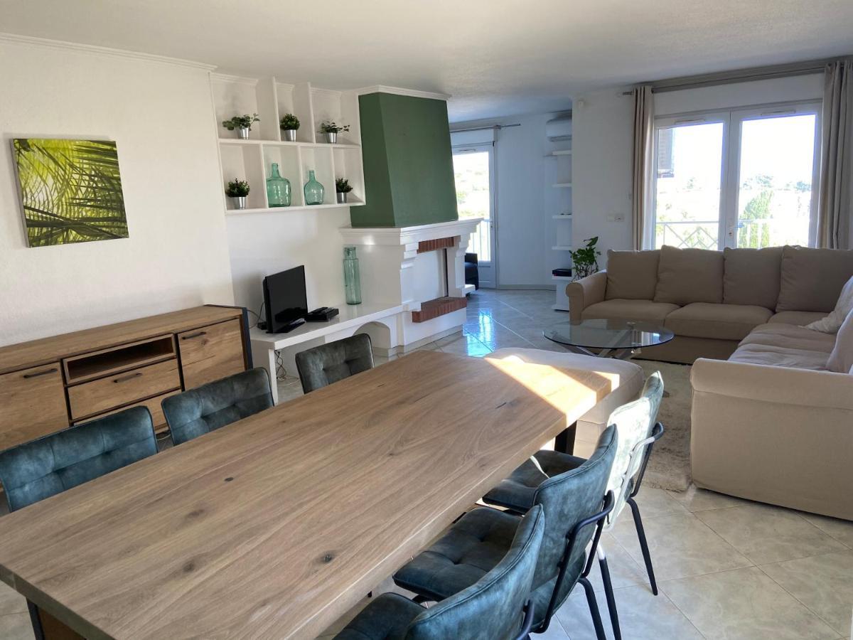 Appartement T4 Tres Bien Situe Et Climatise Л'Иль-Рус Экстерьер фото